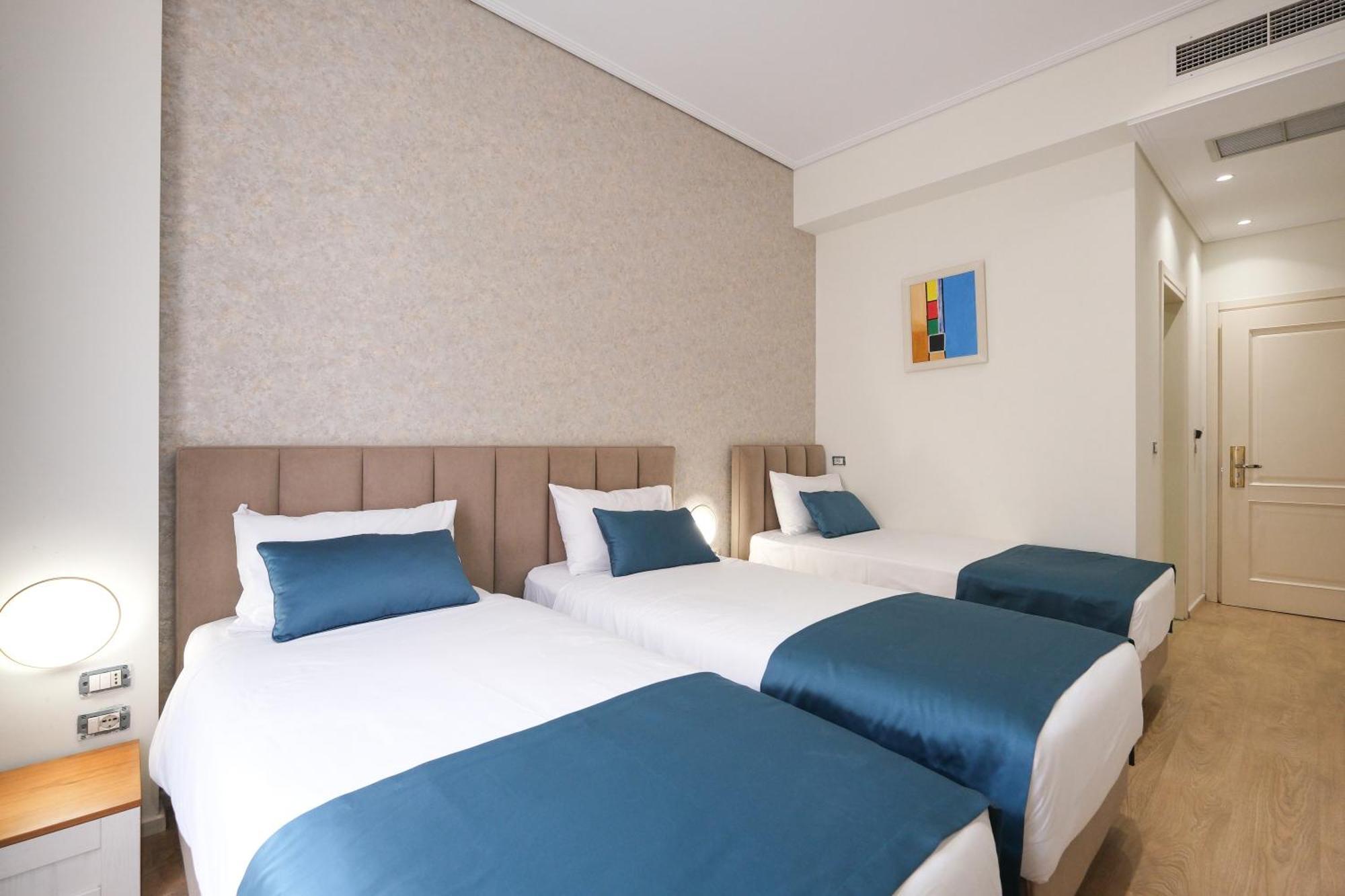 Golden City Hotel , Tirana Esterno foto